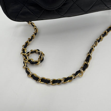 Caméra Chanel vintage bleu nuit