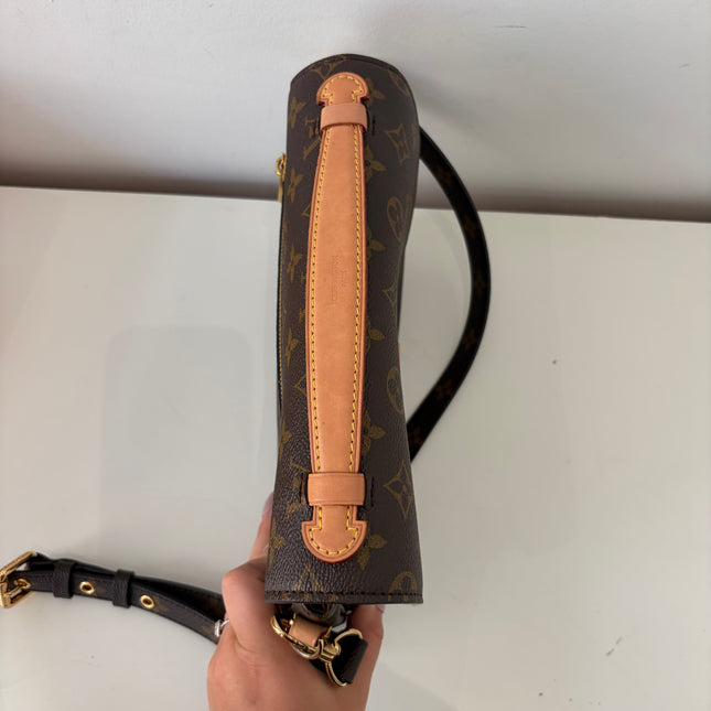 Sac Pochette Louis Vuitton Métis Monogram