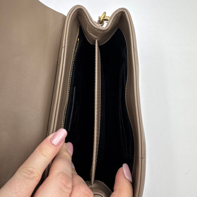 Sac saint Laurent Loulou Toy sable