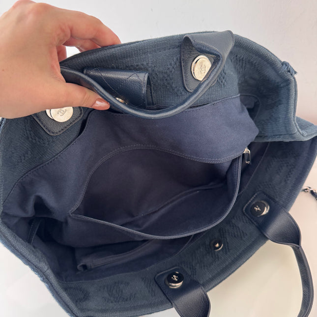 Cabas Chanel Deauville navy blue