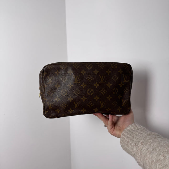Trousse de toilette 28cm Louis Vuitton
