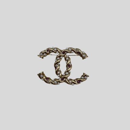 Broche Chanel double c perles