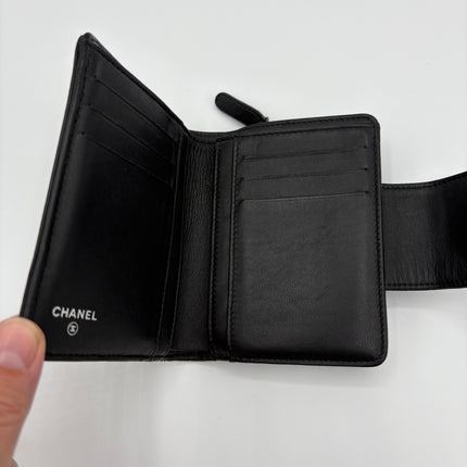 Portefeuille Chanel Boy à rabat