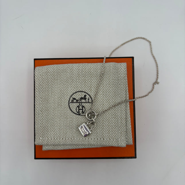 Collier Hermès Amulettes Constance