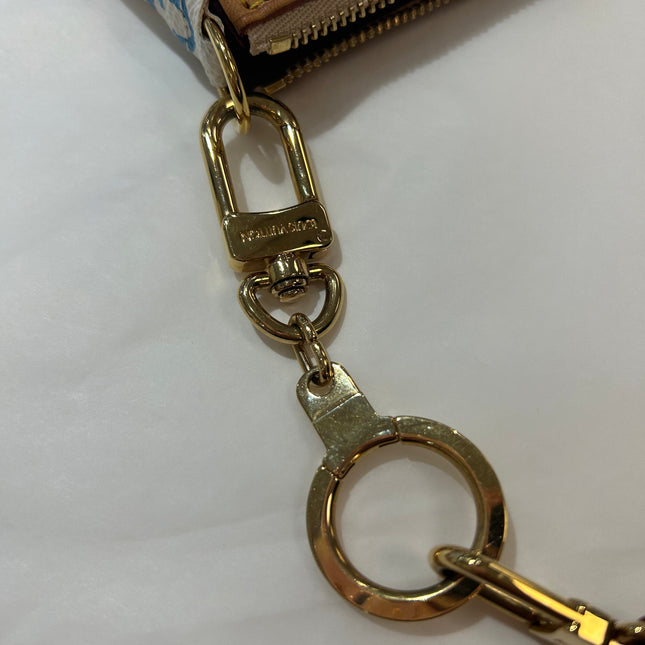Pochette accessoires Louis Vuitton