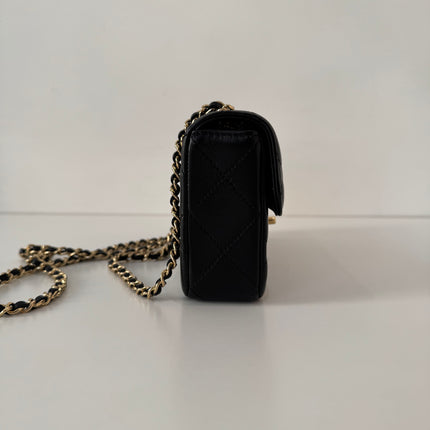Petit sac chanel à rabat noir