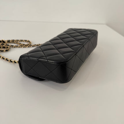Petit sac chanel à rabat noir