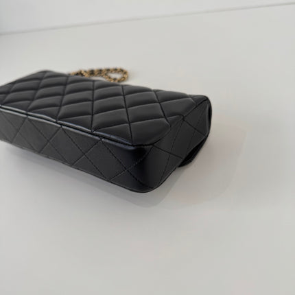 Petit sac chanel à rabat noir