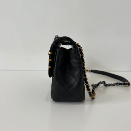 Mini Sac Chanel timeless Coco clips noir