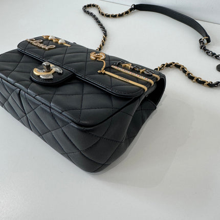 Mini Sac Chanel timeless Coco clips noir