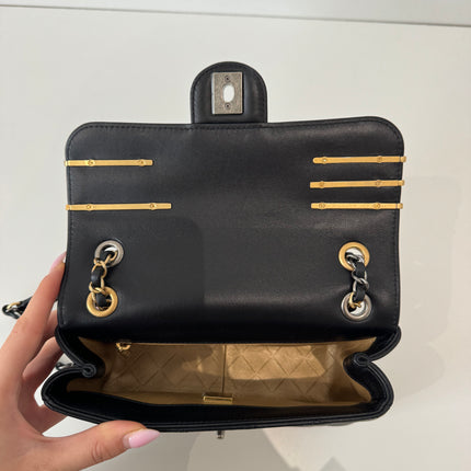 Mini Sac Chanel timeless Coco clips noir