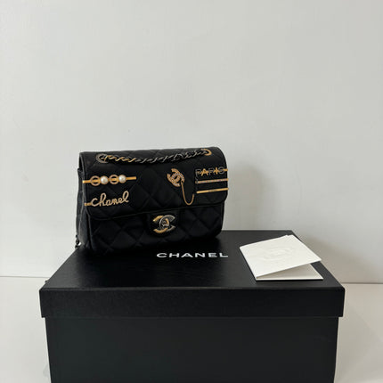 Mini Sac Chanel timeless Coco clips noir