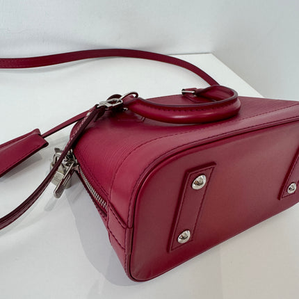 Sac Louis Vuitton bb Alma cuir épi framboise