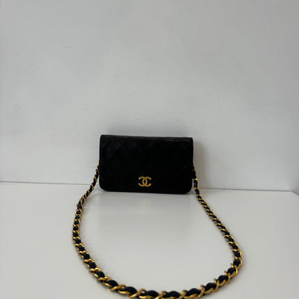 Sac Chanel vintage mademoiselle pm noir