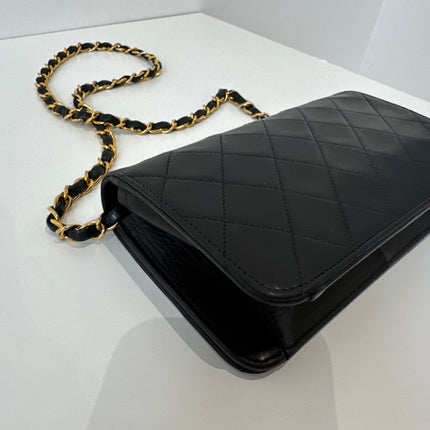 Sac Chanel vintage mademoiselle pm noir