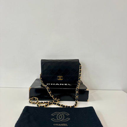 Sac Chanel vintage mademoiselle pm noir