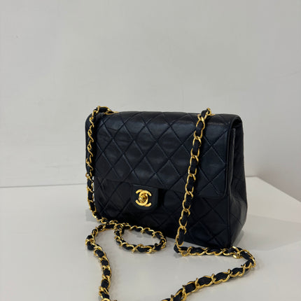 Sac Chanel Timeless vintage 20cm marine