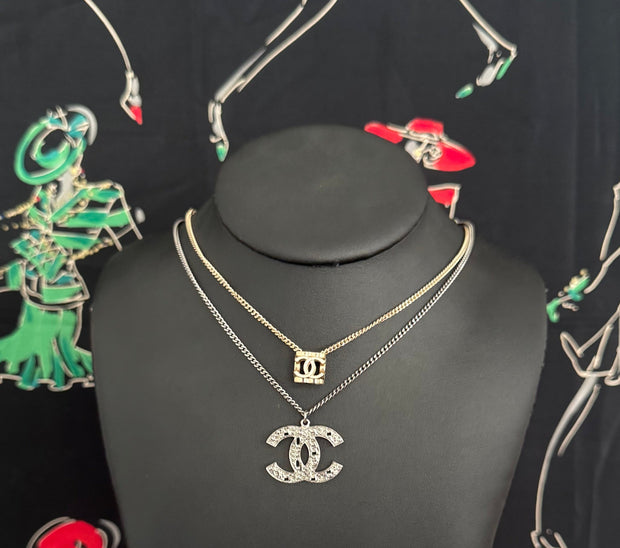 LES BIJOUX