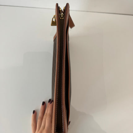 Pochette Celine vintage à dragonne